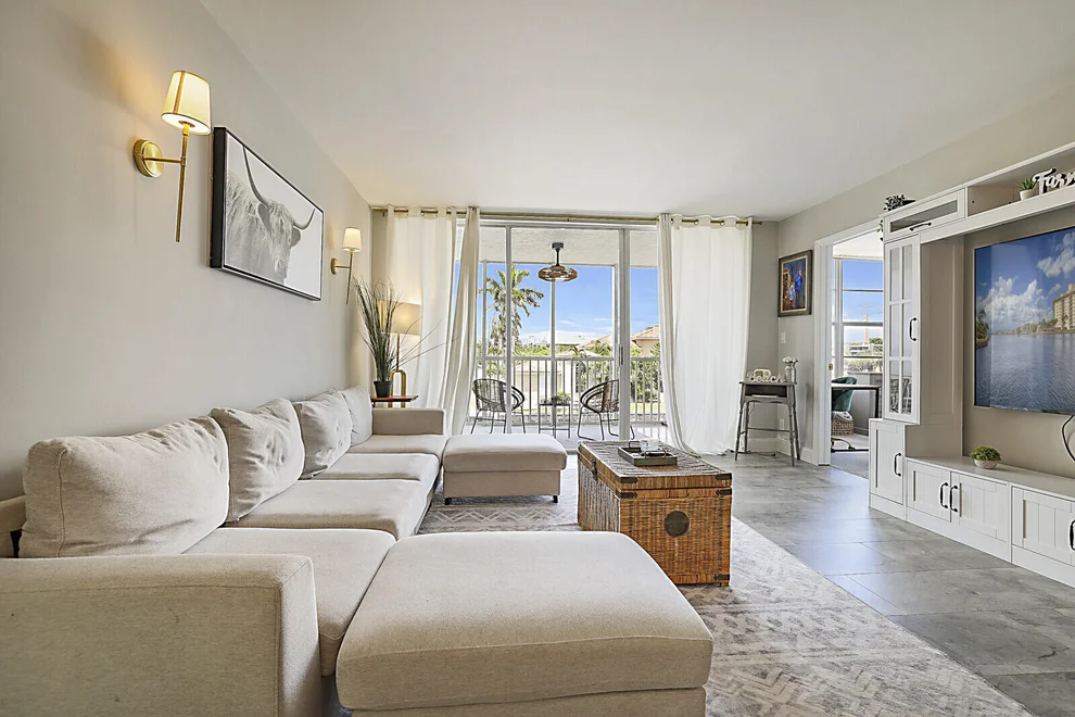 Unit for sale at 3180 NE 48th Court, Lighthouse Point, FL 33064