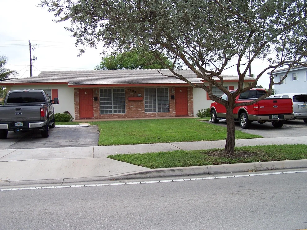 Unit for sale at 4120 Woodside Drive, Coral Springs, FL 33065