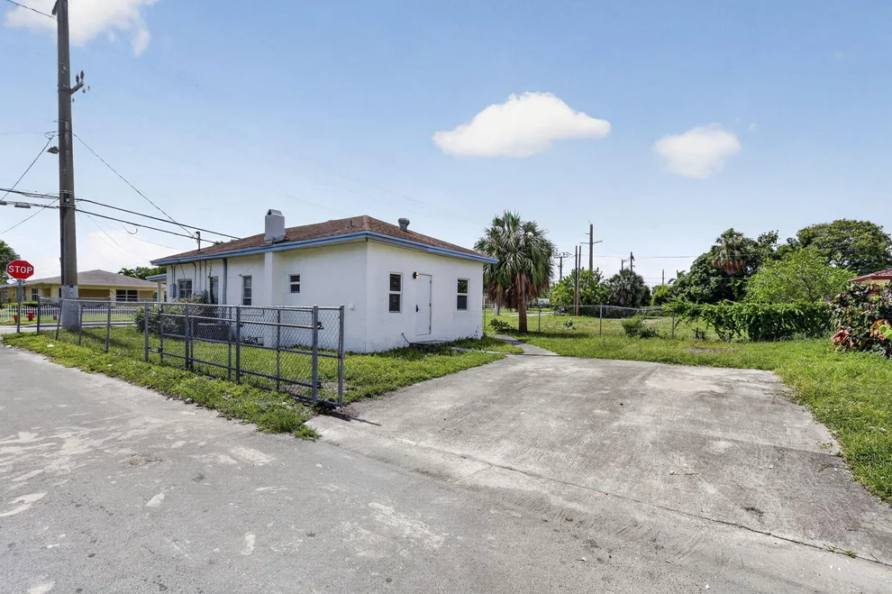 Unit for sale at 621 NW 3rd Avenue, Pompano Beach, FL 33060