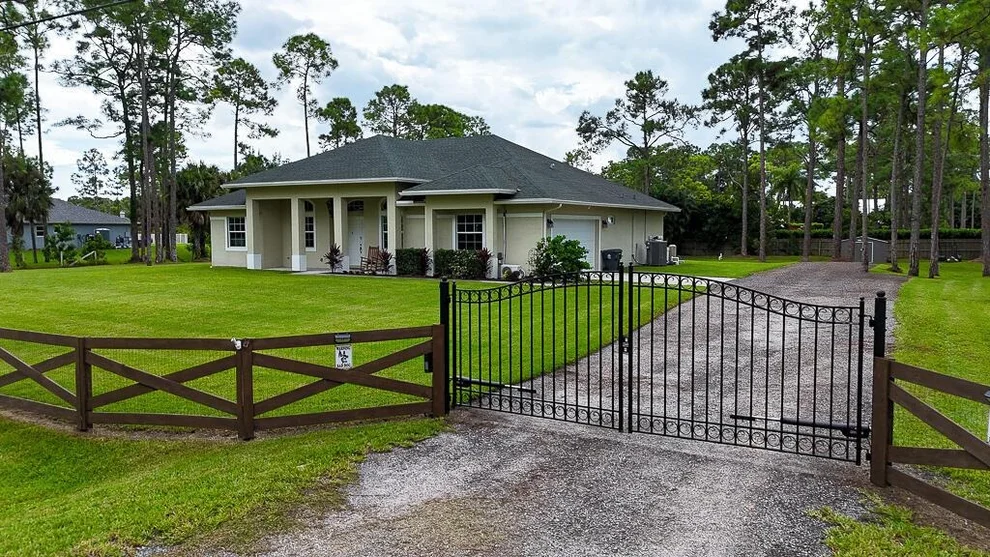 Unit for sale at 17068 81st Lane N, The Acreage, FL 33470