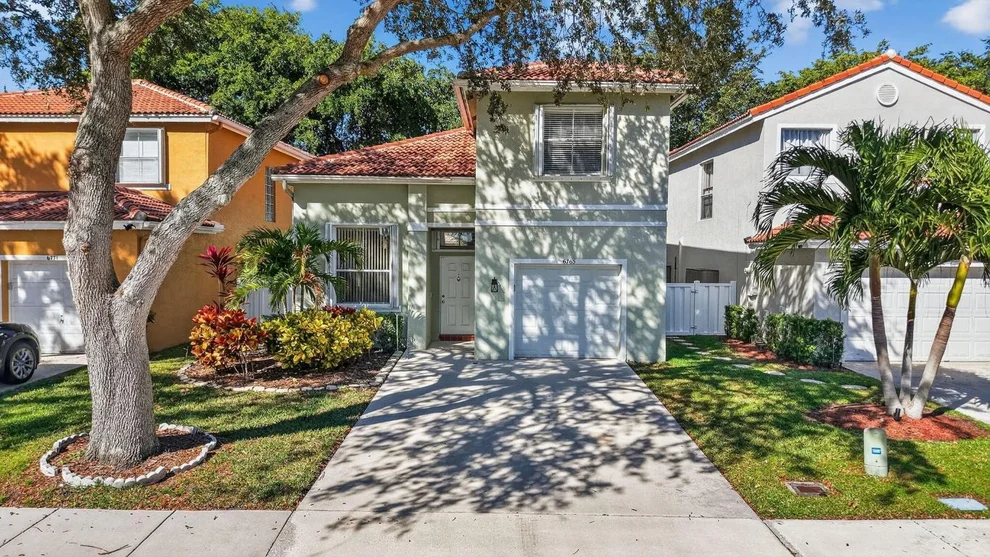 Unit for sale at 6765 Green Island Circle, Lake Worth, FL 33463