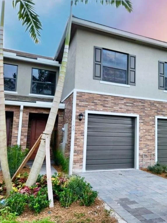 Unit for sale at 168 SE 5th Court, Deerfield Beach, FL 33441