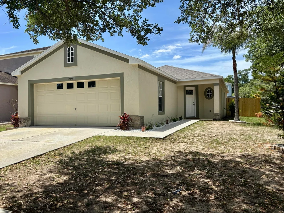 Unit for sale at 1001 Harvest Moon Drive, Seffner, FL 33584