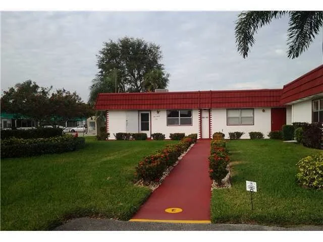 Unit for sale at 120 E Waterford, Delray Beach, FL 33446