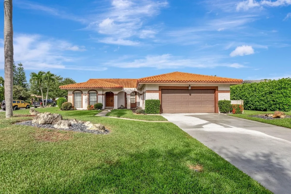 Unit for sale at 10072 Ramblewood Drive, Coral Springs, FL 33071