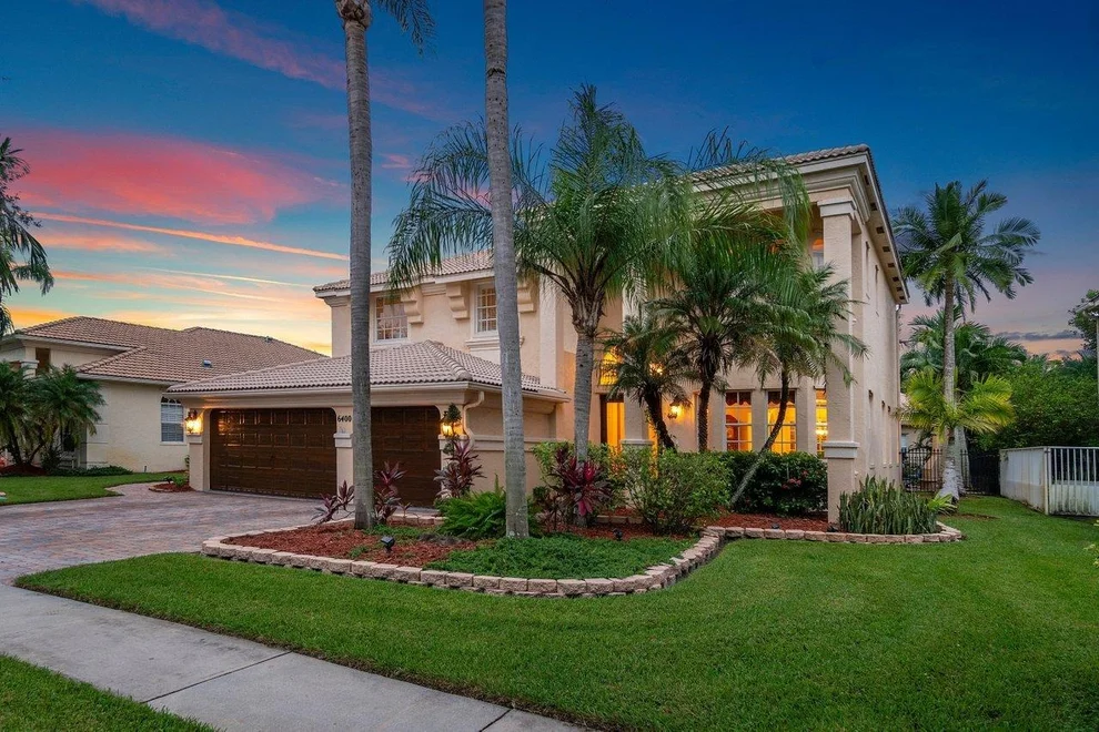 Unit for sale at 6400 Stonehurst Circle, Lake Worth, FL 33467