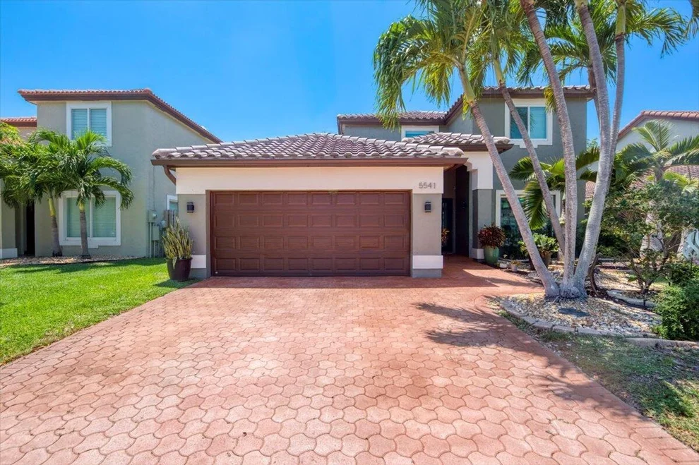 Unit for sale at 5541 NW 51st Avenue, Coconut Creek, FL 33073