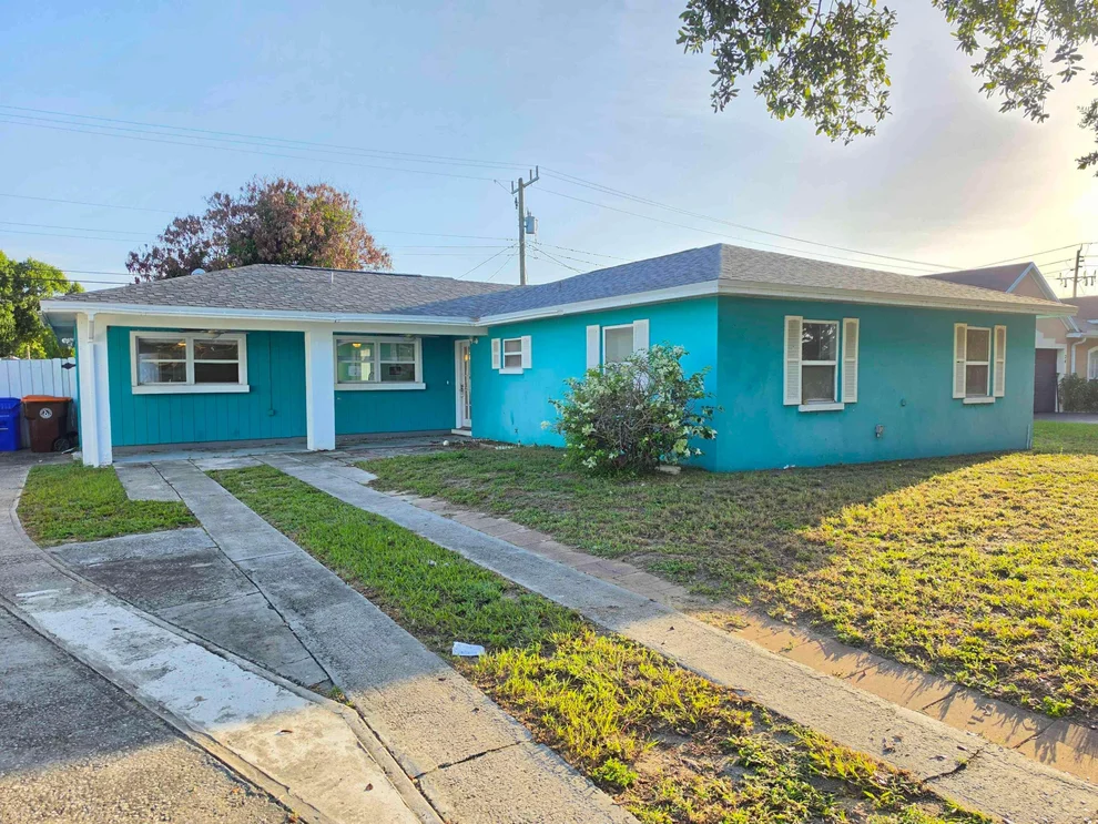 Unit for sale at 34 SW HIGHLAND Drive SW, Vero Beach, FL 32962