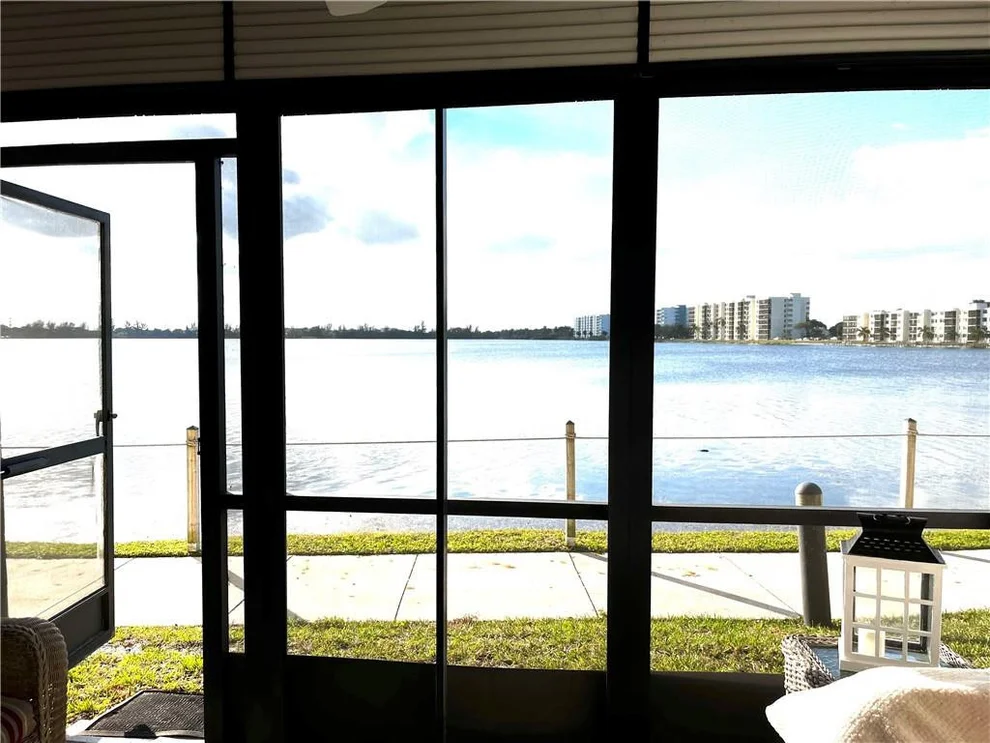 Unit for sale at 109 E Lake Emerald Drive, Oakland Park, FL 33309
