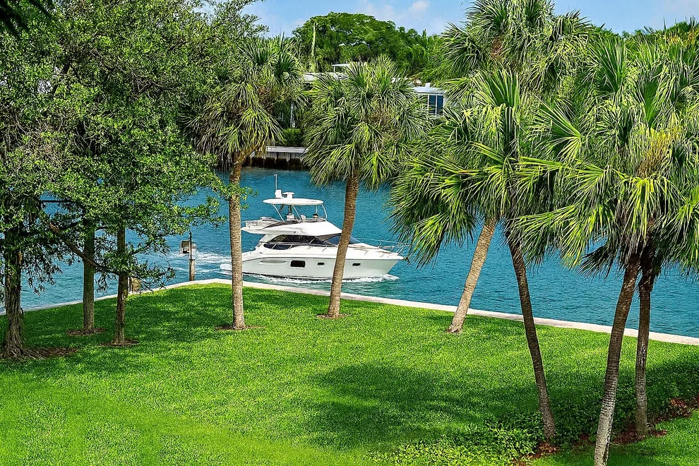 Unit for sale at 100 SE 5th Avenue, Boca Raton, FL 33432