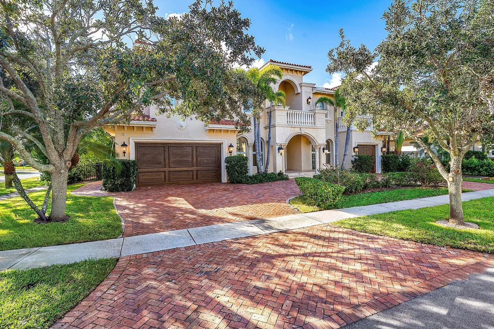 Unit for sale at 398 NE 7th Street, Boca Raton, FL 33432