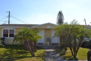 Unit for sale at 1316 Sw Avenue, Belle Glade, FL 33430