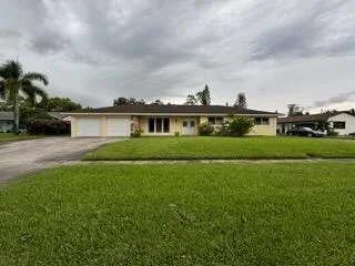 Unit for sale at 7827 Saint Andrews Road, Lake Worth, FL 33467