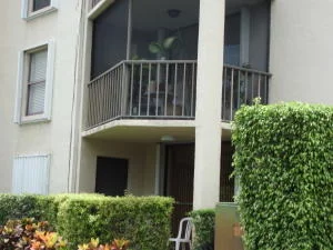 Unit for sale at 890 N Federal Highway, Lantana, FL 33462