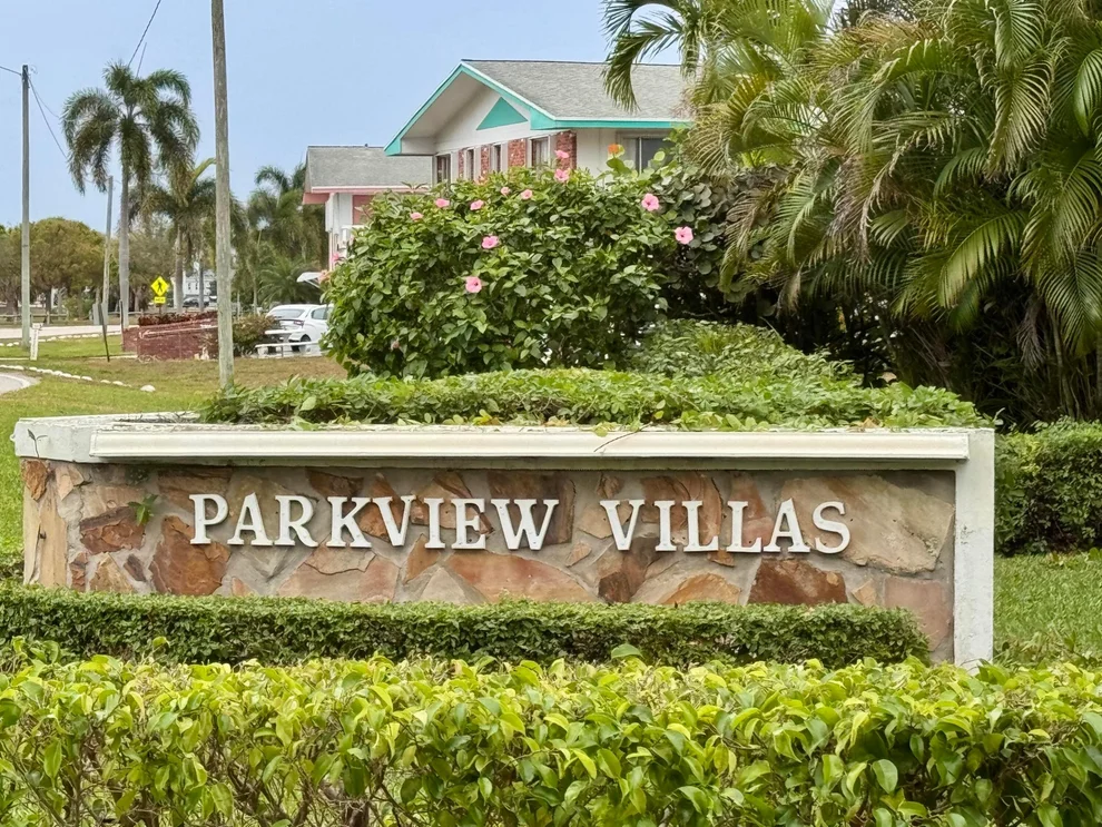 Unit for sale at 2400 Lake Osborne Drive, Lake Worth Beach, FL 33461