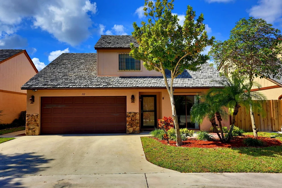Unit for sale at 112 Beaumont Lane, Palm Beach Gardens, FL 33410