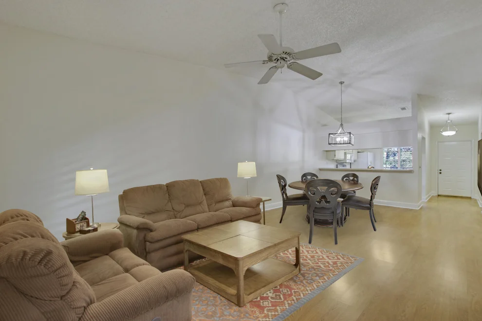 Unit for sale at 2101 Sabal Ridge Court, Palm Beach Gardens, FL 33418