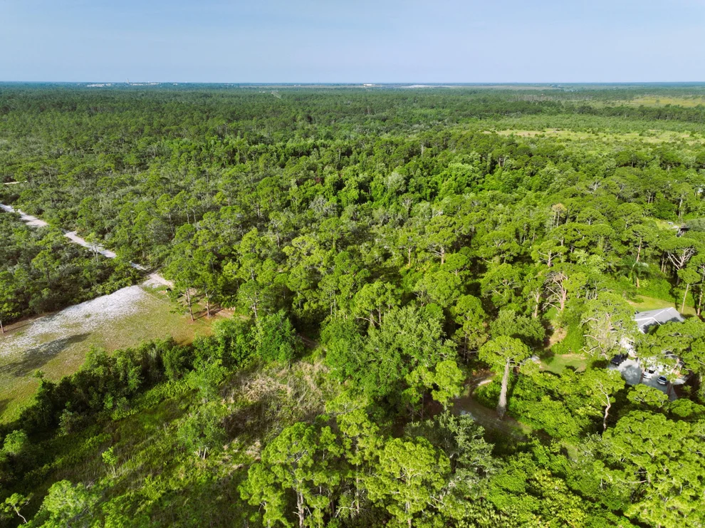 Unit for sale at 844 Brenmar Street, Lake Placid, FL 33852