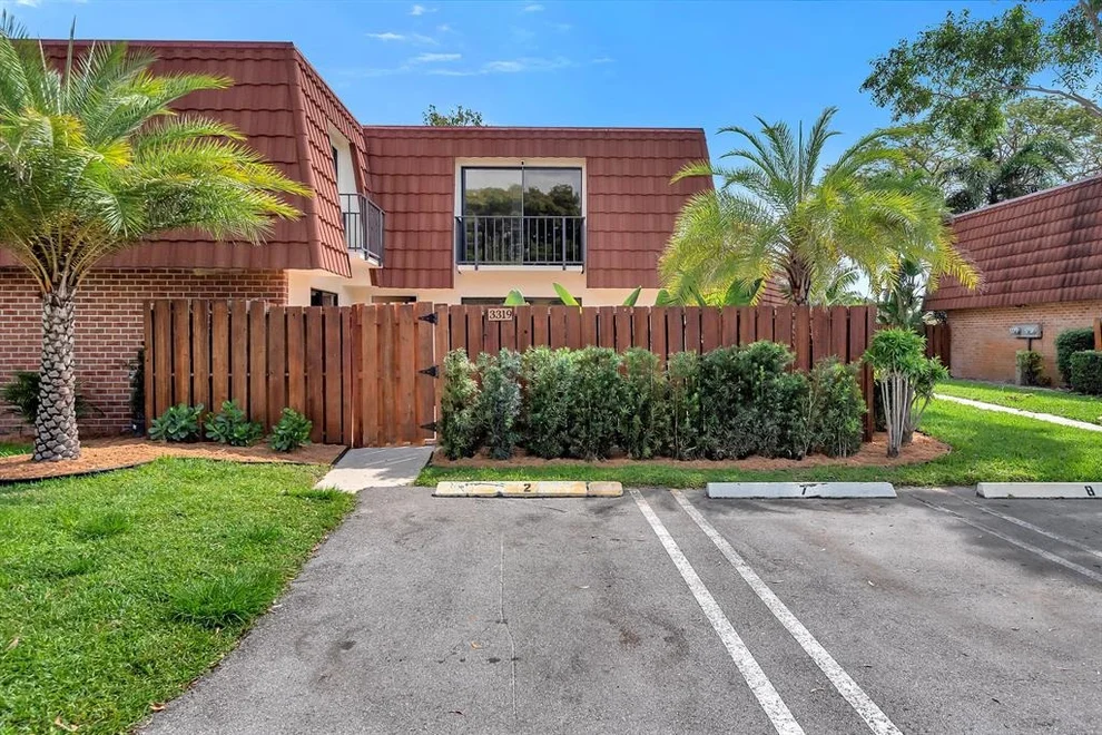Unit for sale at 3319 Spanish Wells Drive, Delray Beach, FL 33445