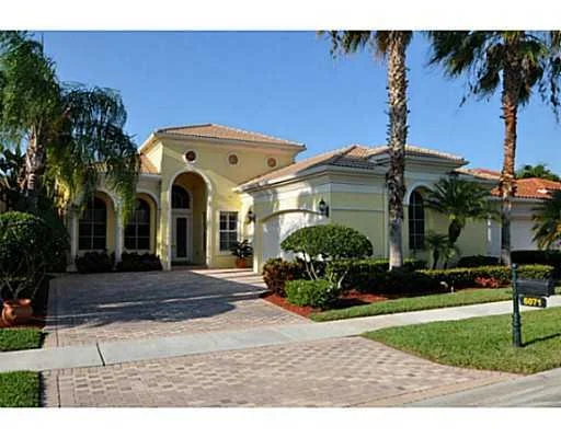 Unit for sale at 6071 N Via Venetia, Delray Beach, FL 33484