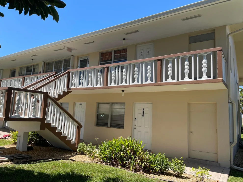 Unit for sale at 203 Easthampton I, West Palm Beach, FL 33417