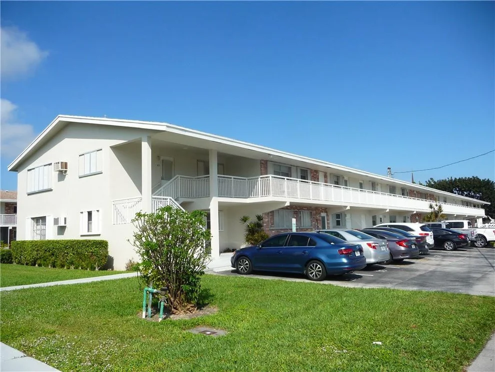 Unit for sale at 3851 NE 21st Avenue, Lighthouse Point, FL 33064