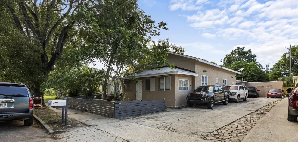 Unit for sale at 627 32nd Street, West Palm Beach, FL 33407