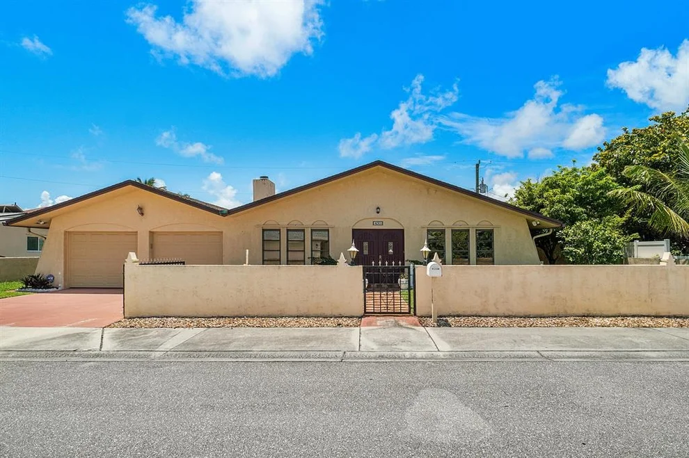 Unit for sale at 430 Mars Way, Juno Beach, FL 33408