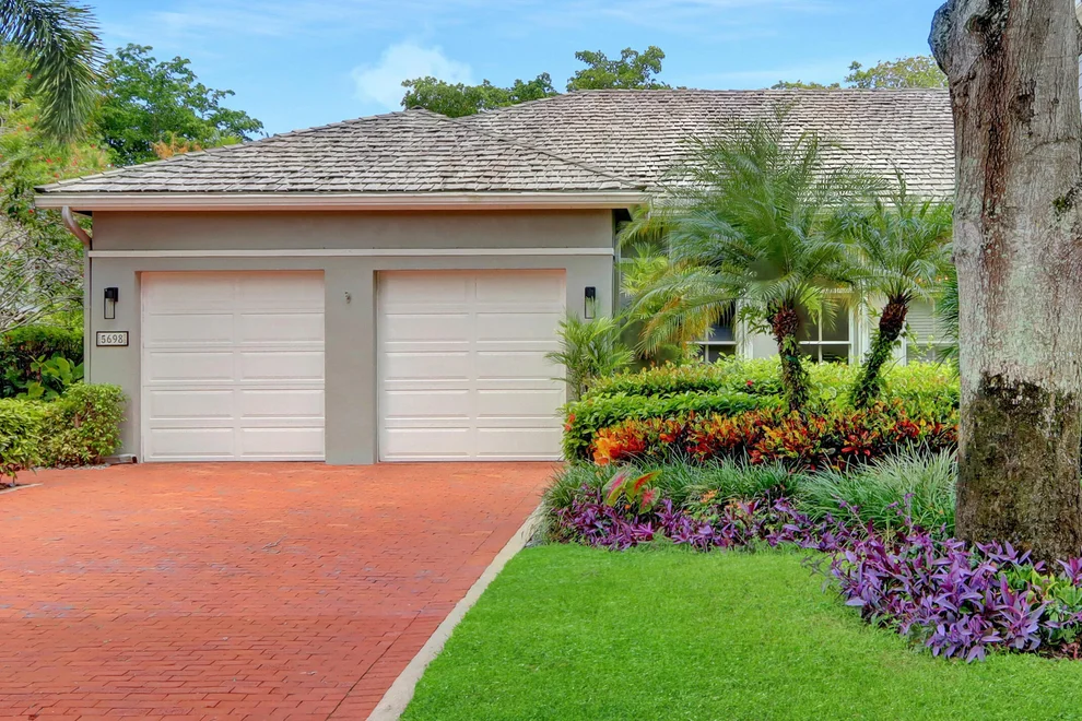 Unit for sale at 5698 NW 39th Avenue, Boca Raton, FL 33496