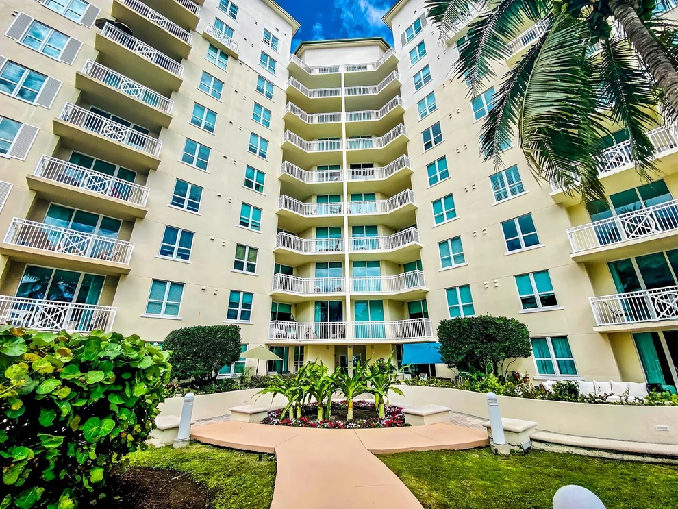 Unit for sale at 450 N Federal Highway, Boynton Beach, FL 33435