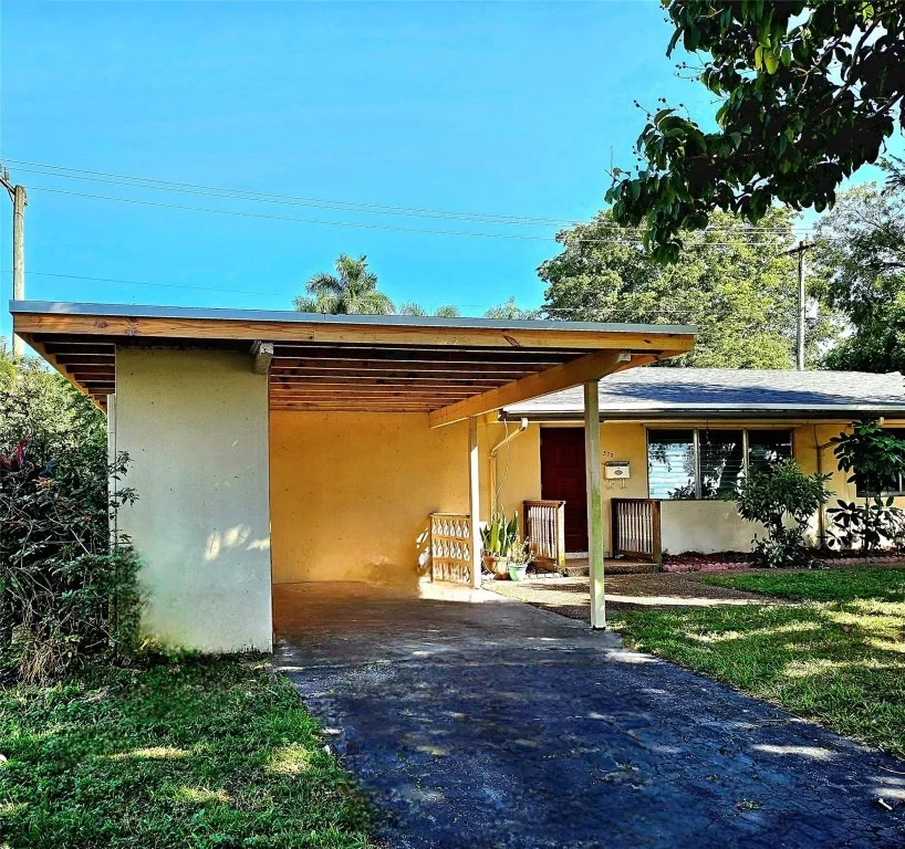 Unit for sale at 370 NW 65th Avenue, Plantation, FL 33317