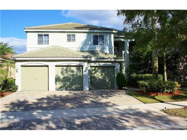 Unit for sale at 1304 Chenille Circle, Weston, FL 33327