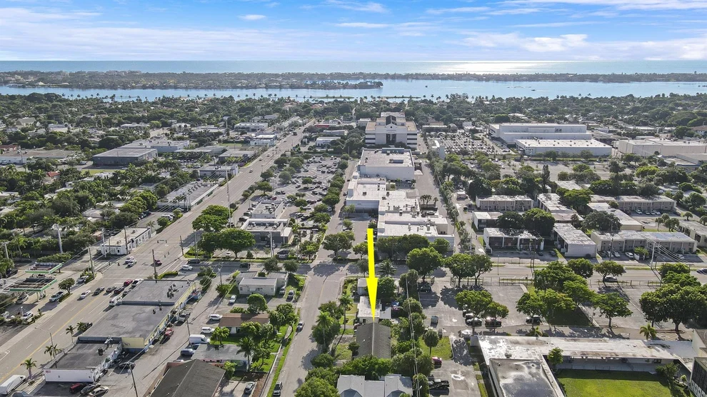 Unit for sale at 712 Gotham Court, West Palm Beach, FL 33405
