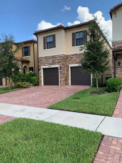 Unit for sale at 4843 NW 55th Place, Tamarac, FL 33319