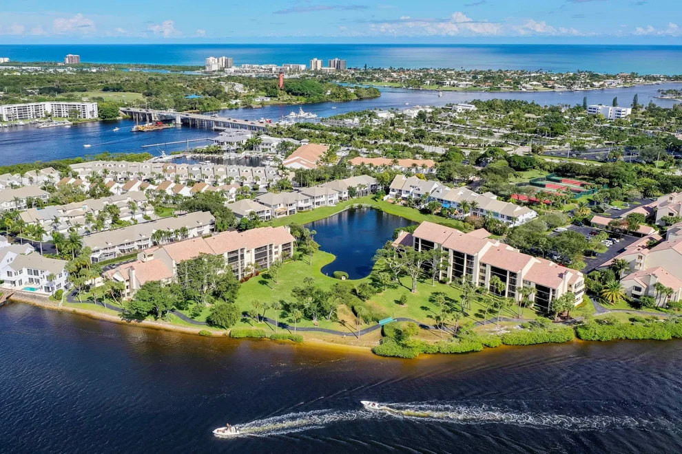 Unit for sale at 1000 N Us Highway 1, Jupiter, FL 33477