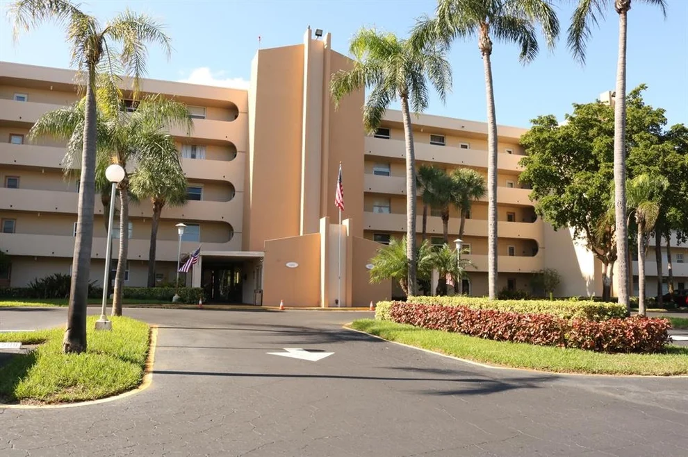 Unit for sale at 6461 NW 2nd Avenue, Boca Raton, FL 33487