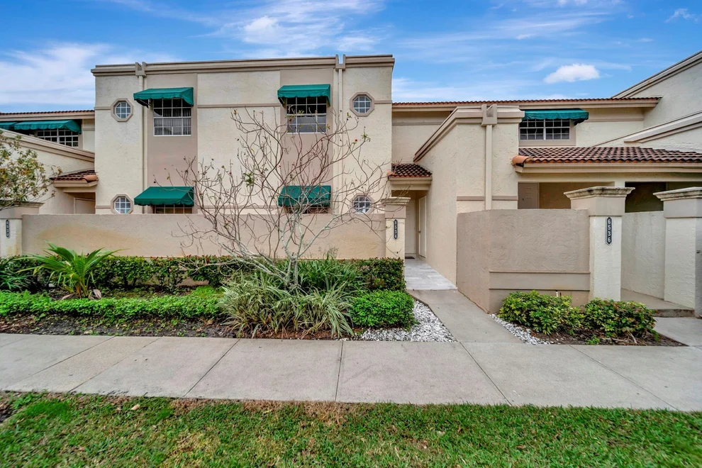 Unit for sale at 6534 Via Regina, Boca Raton, FL 33433