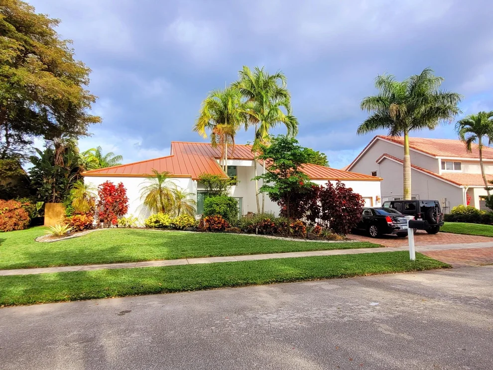 Unit for sale at 10100 SW 3rd Street, Plantation, FL 33324
