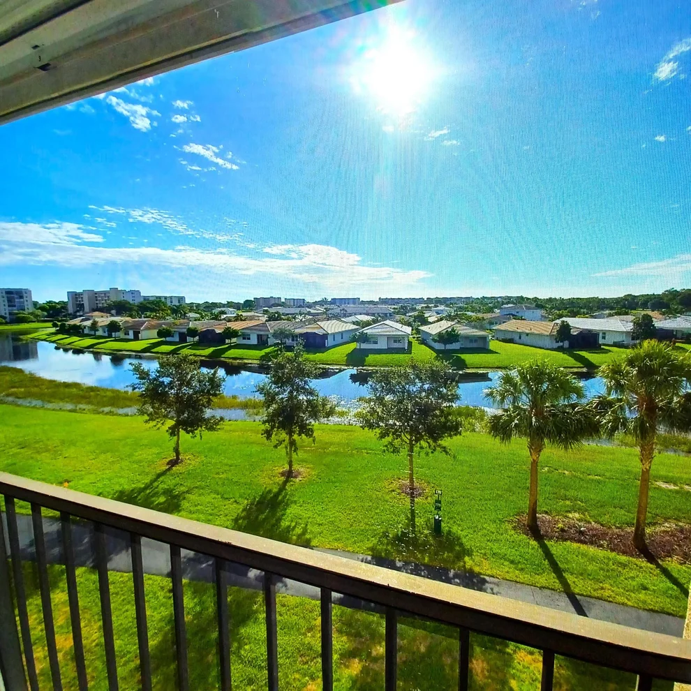 Unit for sale at 7260 Kinghurst Drive, Delray Beach, FL 33446