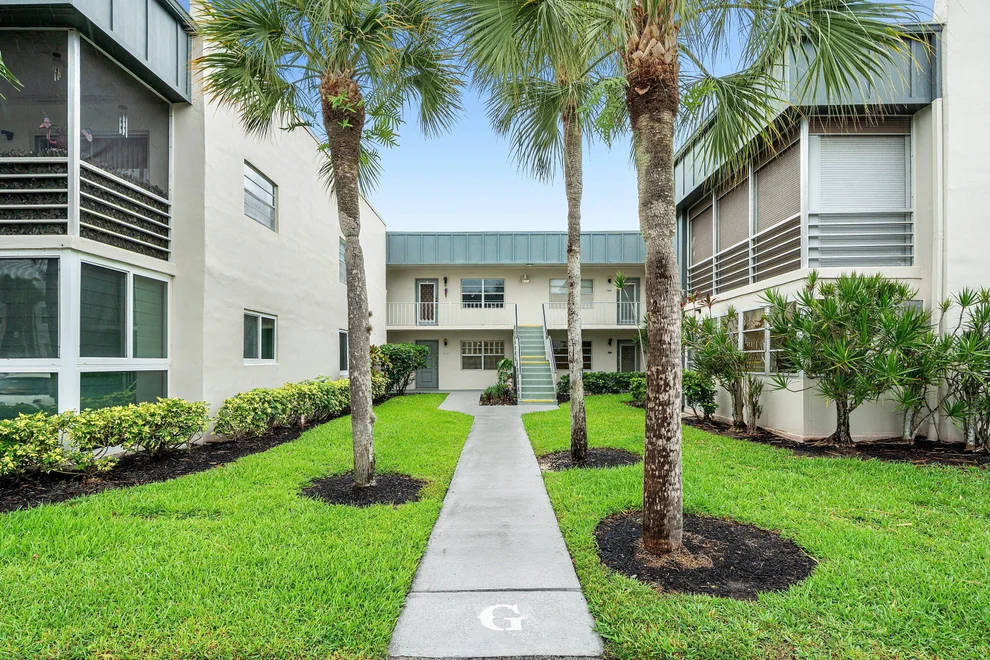 Unit for sale at 334 Burgundy G, Delray Beach, FL 33484