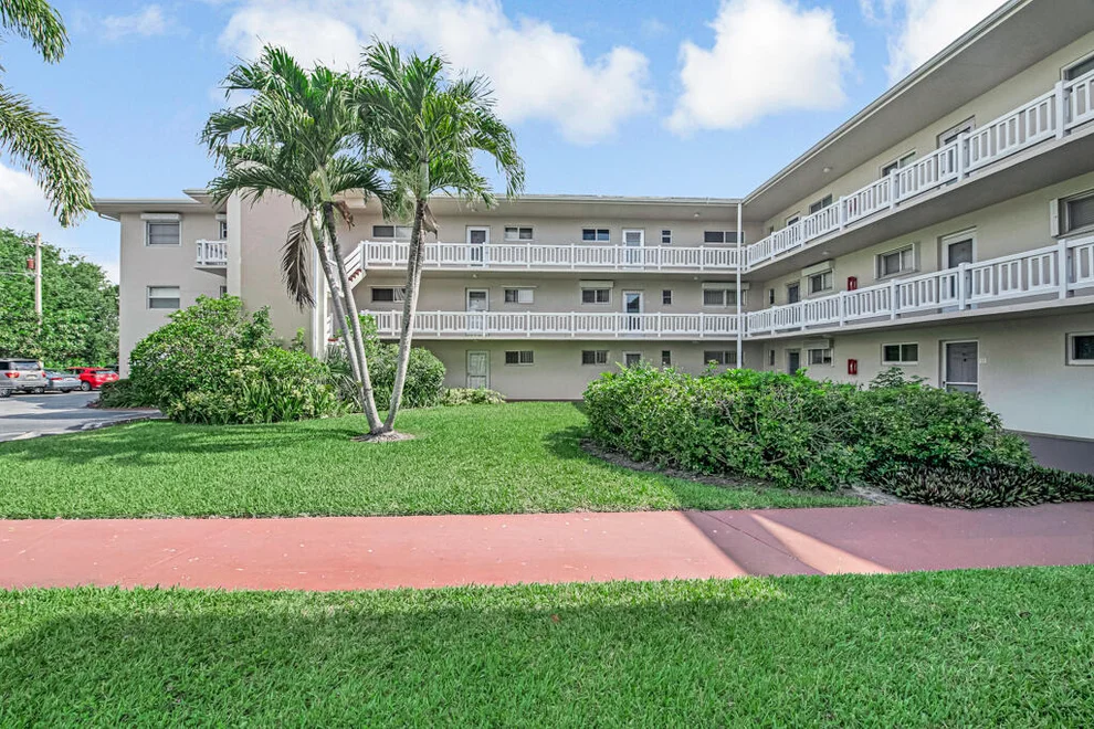 Unit for sale at 2855 Garden Drive S, Lake Worth, FL 33461