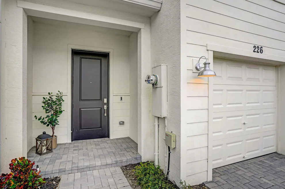 Unit for sale at 226 SE Woodbark Street, Port St Lucie, FL 34984