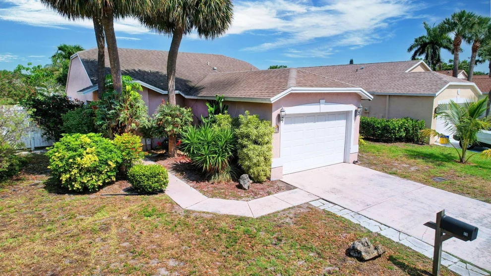 Unit for sale at 70 Paxford Lane, Boynton Beach, FL 33426