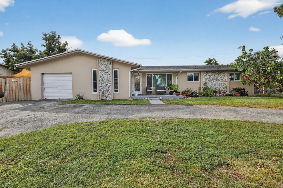 Unit for sale at 1910 SW 98th Terrace, Miramar, FL 33025