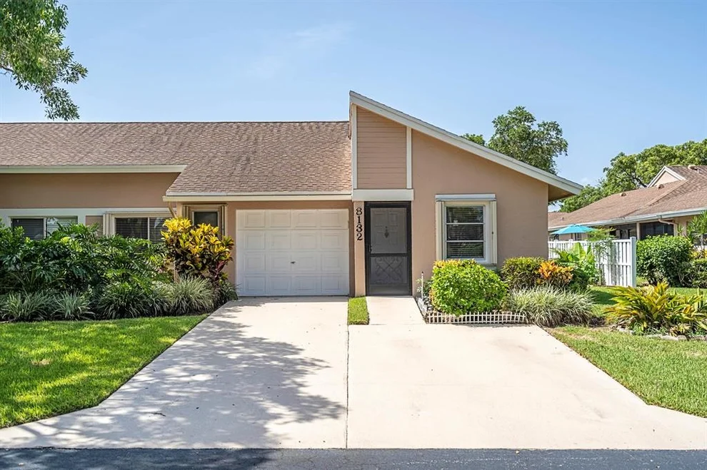 Unit for sale at 8132 Sweetbriar Way, Boca Raton, FL 33496