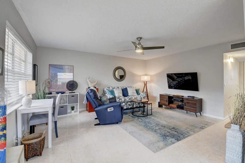 Unit for sale at 899 Flanders S, Delray Beach, FL 33484
