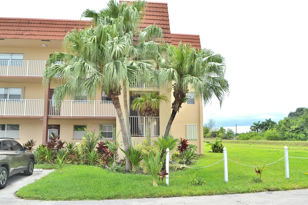 Unit for sale at 8841 Sunrise Lakes Boulevard, Sunrise, FL 33322