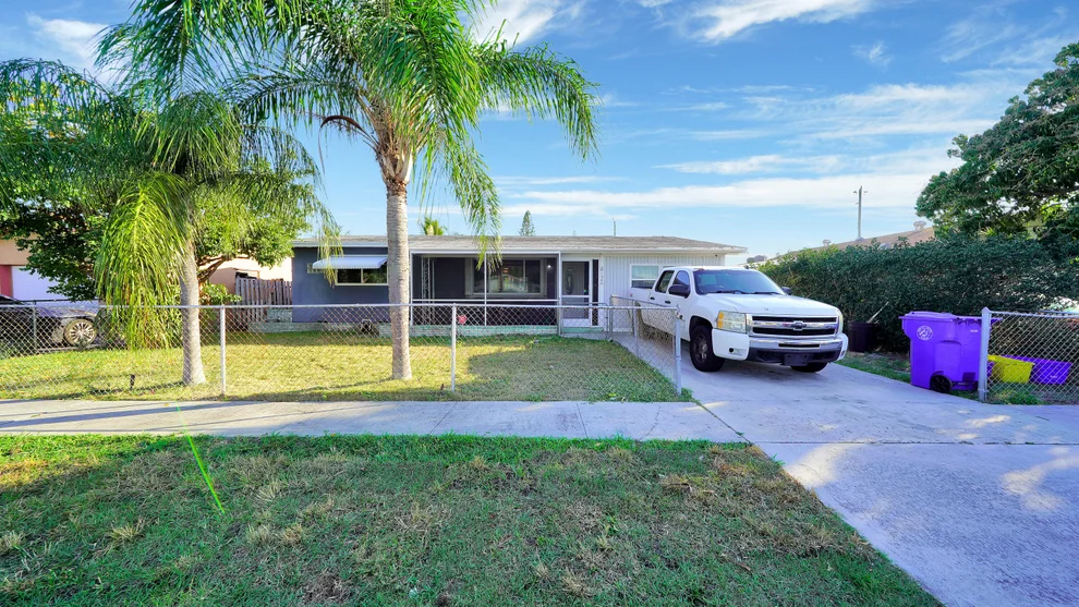 Unit for sale at 1340 Southwinds Drive, Lantana, FL 33462