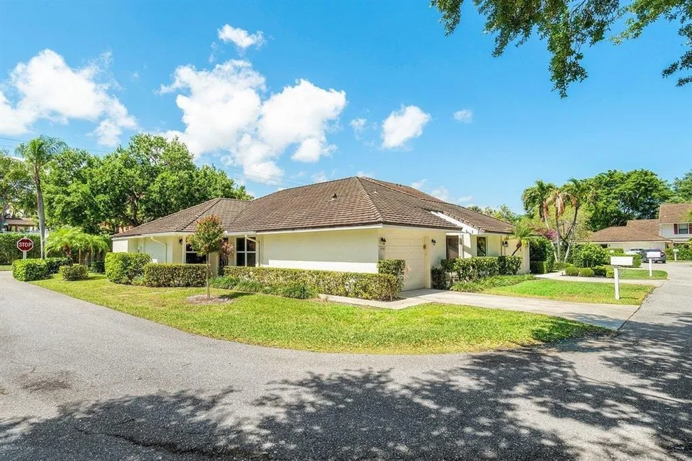 Unit for sale at 11286 Glen Oaks Court, North Palm Beach, FL 33408