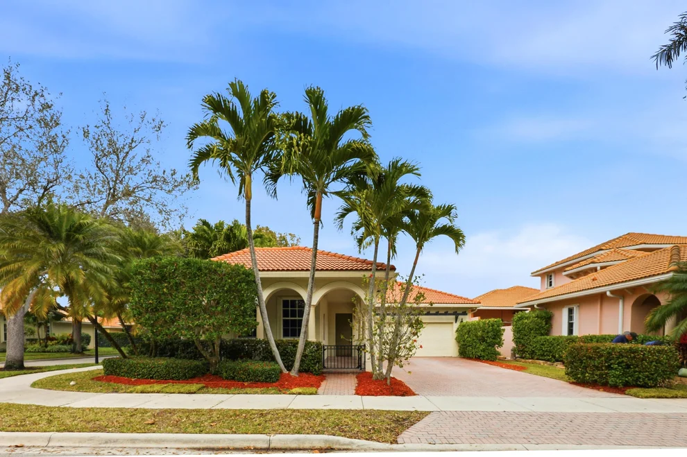 Unit for sale at 123 Via Santa Cruz, Jupiter, FL 33458